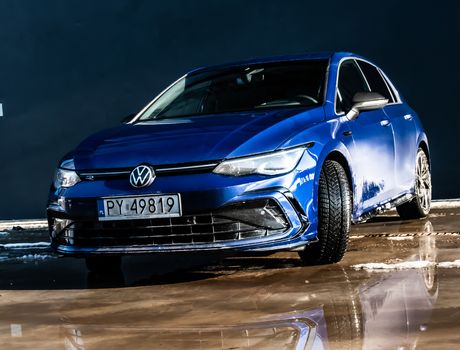 test Volkswagen Golf 1.5 etsi 2023 video