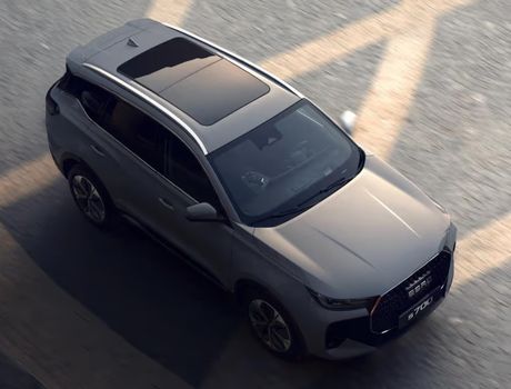 Ebro S700 , Chiński SUV samochód premium