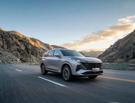 MG MGS9 Plug-in Hybrid