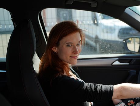 Kornelia Dudko doradca sprzedaży superauto Seat Kia