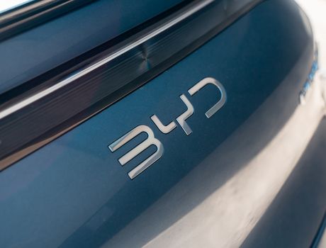 BYD Sealion 7