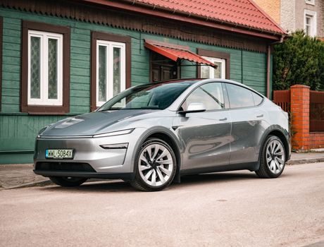 samochody elektryczne - spadek cen, rpzyczyny i skutki