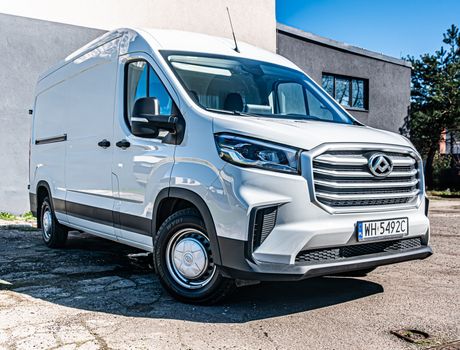 Maxus Deliver 9