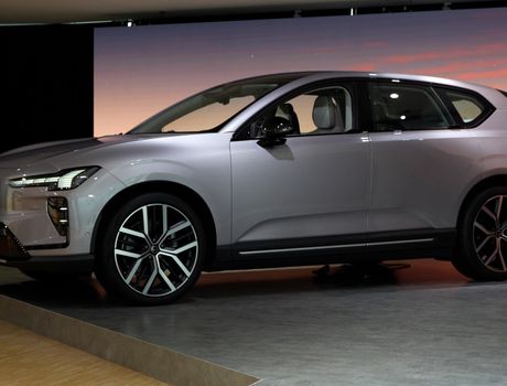 Volvo EX60