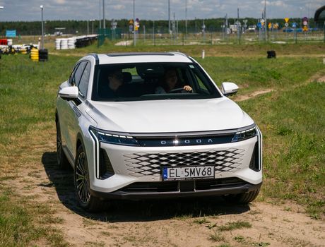 Omoda 9 Super Hybrid
