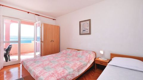 Apartament 4-osobowy na piętrze A1 z 2 pomieszczeniami sypialnianymi (możliwa dostawka)