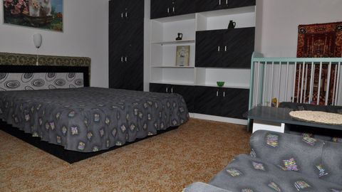Apartament 8-osobowy z klimatyzacją z własną kuchnią z 4 pomieszczeniami sypialnianymi (możliwa dostawka)