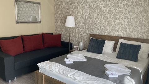 Apartament 2-osobowy na parterze Junior z 1 pomieszczeniem sypialnianym (możliwa dostawka)
