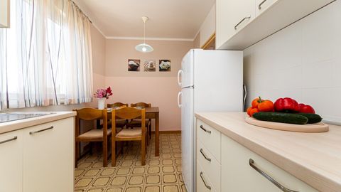 Apartament 5-osobowy z klimatyzacją z tarasem z 2 pomieszczeniami sypialnianymi