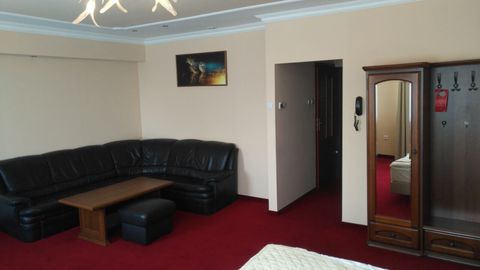 Apartament 4-osobowy na piętrze Lux z 2 pomieszczeniami sypialnianymi