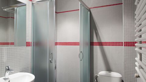 Pokój 4-osobowy Standard z łazienką