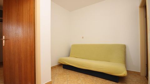 Apartament 4-osobowy z klimatyzacją z tarasem z 1 pomieszczeniem sypialnianym A-6356-f