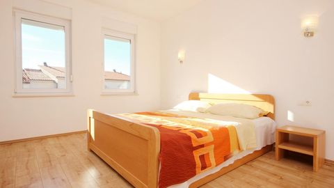 Apartament 4-osobowy z klimatyzacją z widokiem na morze z 1 pomieszczeniem sypialnianym A-9437-b