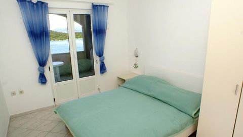 Apartament 6-osobowy z klimatyzacją z widokiem na morze z 2 pomieszczeniami sypialnianymi A-4568-a
