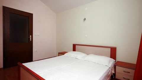 Apartament 4-osobowy z klimatyzacją z widokiem na morze z 3 pomieszczeniami sypialnianymi A-4852-a