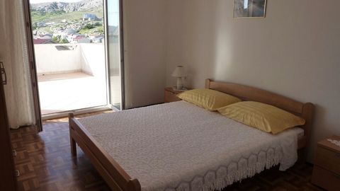 Apartament 4-osobowy z klimatyzacją z widokiem na morze z 2 pomieszczeniami sypialnianymi A-525-e