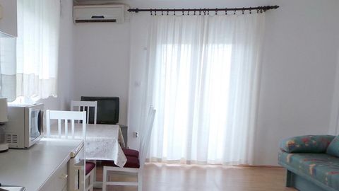 Apartament 2-osobowy z klimatyzacją z widokiem na morze z 1 pomieszczeniem sypialnianym A-6141-b