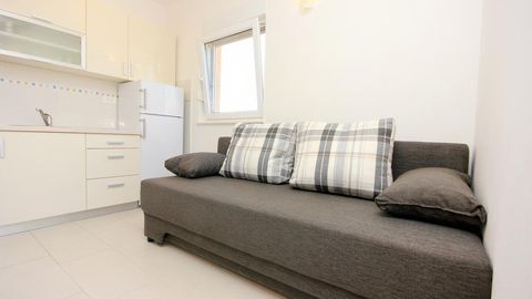 Apartament 6-osobowy z klimatyzacją z tarasem z 2 pomieszczeniami sypialnianymi A-9403-a