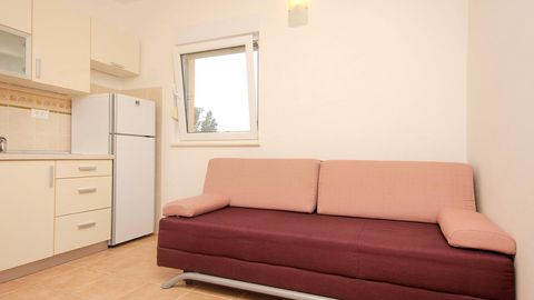 Apartament 6-osobowy z klimatyzacją z tarasem z 2 pomieszczeniami sypialnianymi A-9403-c
