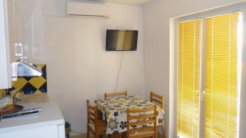 Apartament 4-osobowy z klimatyzacją z widokiem na morze z 2 pomieszczeniami sypialnianymi A-6384-b