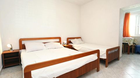 Apartament 3-osobowy z tarasem z widokiem na morze z 1 pomieszczeniem sypialnianym AS-10138-b