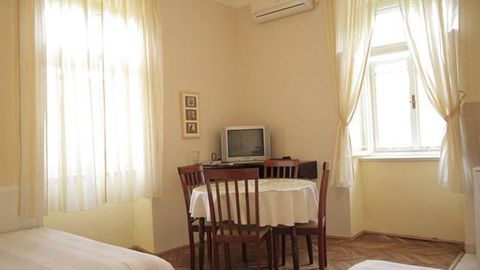 Apartament 3-osobowy z klimatyzacją z tarasem z 1 pomieszczeniem sypialnianym AS-7856-a