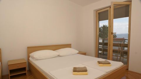 Apartament 6-osobowy z klimatyzacją z widokiem na morze z 2 pomieszczeniami sypialnianymi A-2821-a