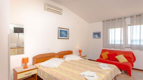 Apartament 3-osobowy z klimatyzacją z widokiem na morze z 1 pomieszczeniem sypialnianym A-13118-d