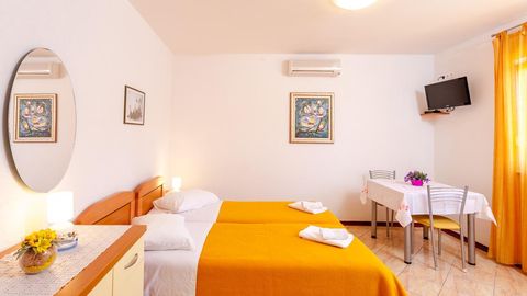 Apartament 2-osobowy z klimatyzacją z tarasem z 1 pomieszczeniem sypialnianym AS-13118-a