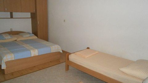 Apartament 6-osobowy z klimatyzacją z widokiem na morze z 1 pomieszczeniem sypialnianym A-13535-a