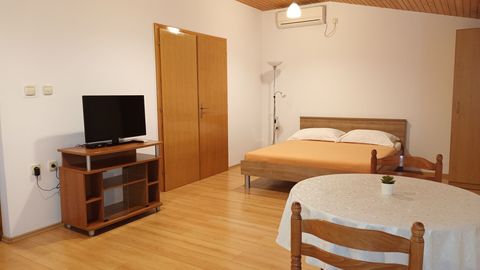 Apartament 2-osobowy z klimatyzacją z tarasem z 1 pomieszczeniem sypialnianym