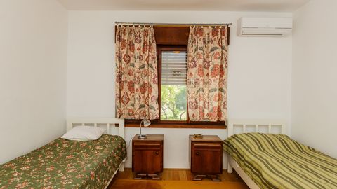 Apartament 2-osobowy z klimatyzacją na parterze z 1 pomieszczeniem sypialnianym