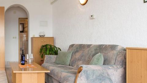Apartament 5-osobowy z klimatyzacją z widokiem na morze z 2 pomieszczeniami sypialnianymi A-5345-a