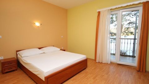 Apartament 5-osobowy z klimatyzacją z widokiem na morze z 2 pomieszczeniami sypialnianymi A-3198-b
