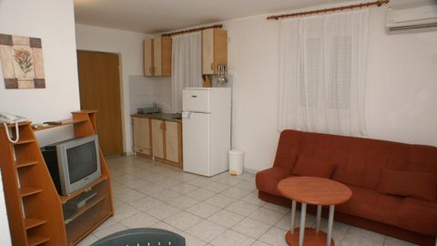 Apartament 5-osobowy z klimatyzacją z tarasem z 1 pomieszczeniem sypialnianym A-3162-c