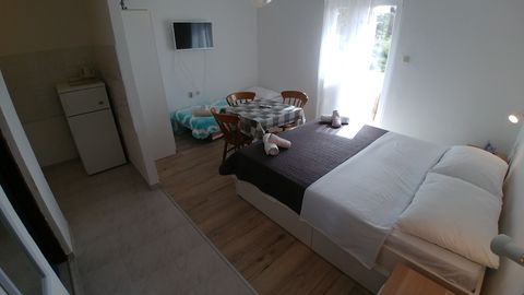 Apartament 3-osobowy z klimatyzacją z widokiem na morze z 1 pomieszczeniem sypialnianym AS-443-b