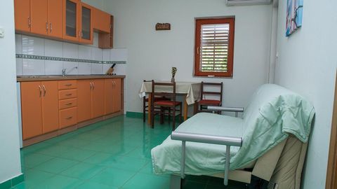 Apartament 4-osobowy z klimatyzacją z tarasem z 1 pomieszczeniem sypialnianym A-12313-a