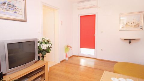 Apartament 10-osobowy z klimatyzacją z widokiem na morze z 4 pomieszczeniami sypialnianymi K-5661