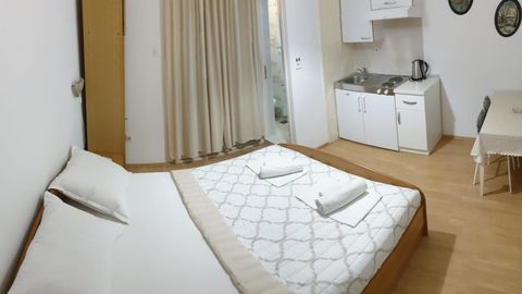 Apartament 2-osobowy z klimatyzacją z balkonem z 1 pomieszczeniem sypialnianym AS-515-d