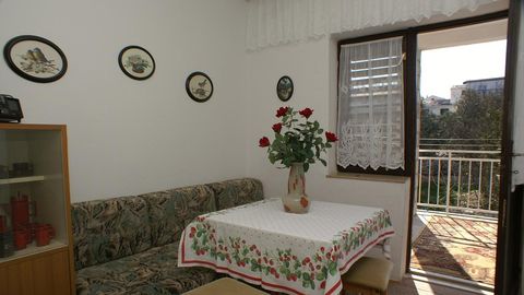 Apartament 8-osobowy z klimatyzacją z tarasem z 2 pomieszczeniami sypialnianymi A-2576-a