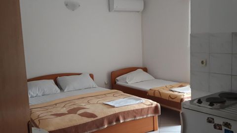 Apartament 3-osobowy z klimatyzacją z widokiem na morze z 1 pomieszczeniem sypialnianym AS-6745-d