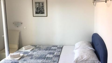 Apartament 4-osobowy z klimatyzacją z widokiem na morze z 1 pomieszczeniem sypialnianym A-6875-a