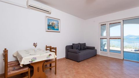 Apartament 4-osobowy z klimatyzacją z widokiem na morze z 1 pomieszczeniem sypialnianym A-12381-a