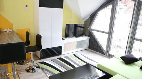 Apartament 4-osobowy Deluxe z balkonem z 2 pomieszczeniami sypialnianymi