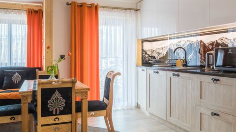 Apartament 5-osobowy Standard Plus Przyjazny podróżom rodzinnym z 2 pomieszczeniami sypialnianymi