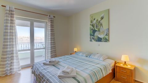 Apartament 4-osobowy na piętrze z widokiem na morze z 2 pomieszczeniami sypialnianymi