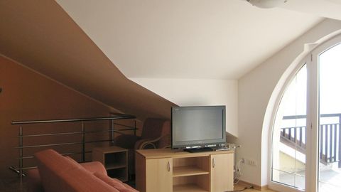 Apartament 6-osobowy z klimatyzacją z widokiem na morze z 3 pomieszczeniami sypialnianymi A-15376-b
