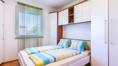 Apartament 2-osobowy na piętrze Tourist z 1 pomieszczeniem sypialnianym (możliwa dostawka)