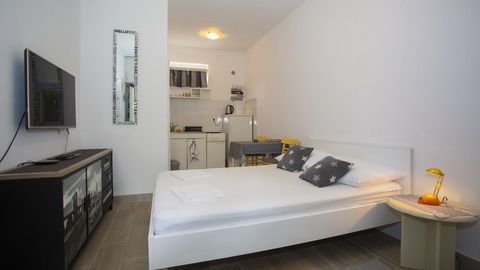 Apartament 2-osobowy z klimatyzacją z tarasem z 1 pomieszczeniem sypialnianym AS-12816-c