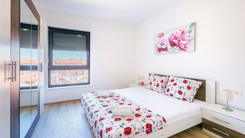 Apartament 4-osobowy na piętrze z klimatyzacją z 2 pomieszczeniami sypialnianymi (możliwa dostawka)